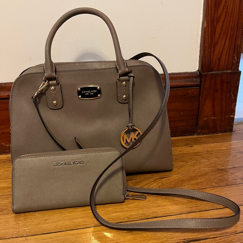 Michael Kors duffle with wallet
